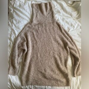 GAP tunic length sweater with turtleneck | light tan color in XL